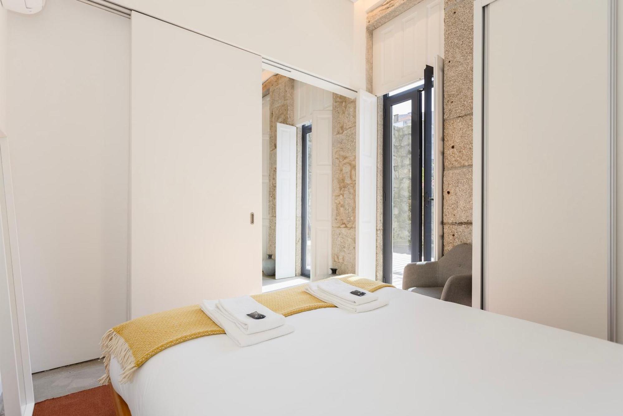 Liiiving In Porto - Terrace & Sunny Apartment Luaran gambar